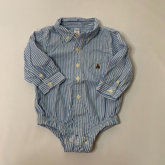 Boy 12 Month 8 Piece Outfit Bundle - Picture 4 of 11